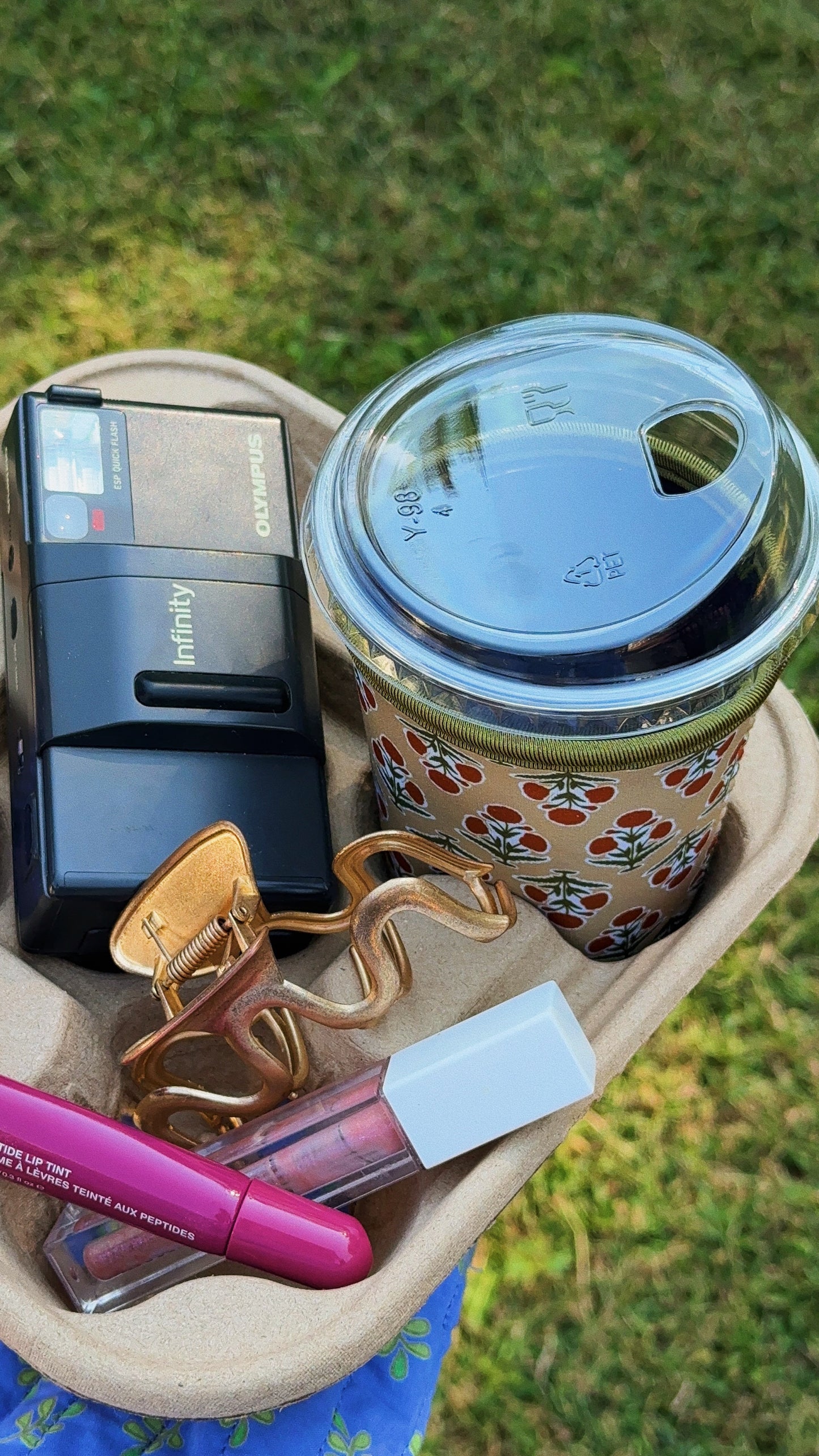 The Lindsay Iced Coffee Sleeve